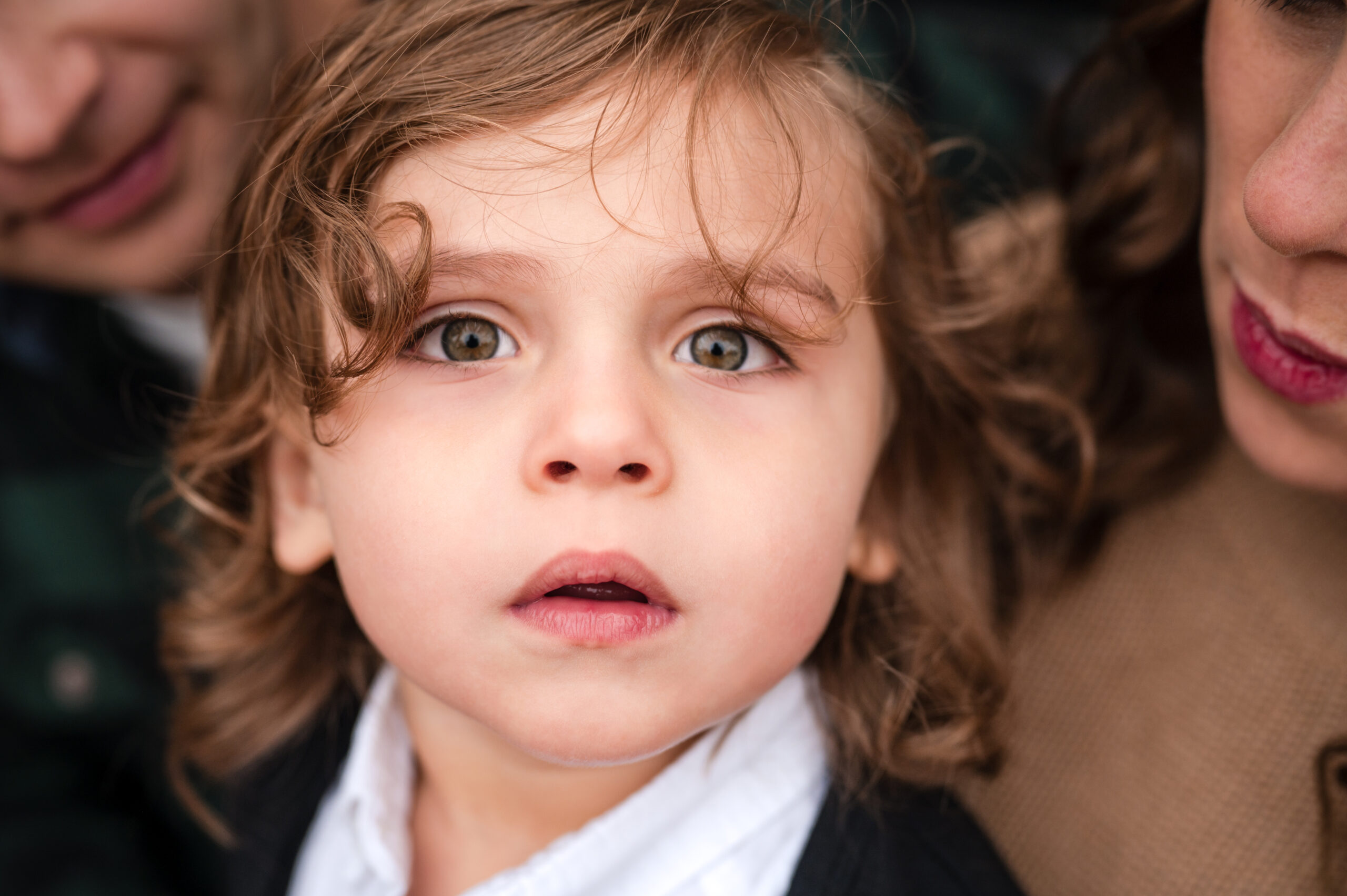 prep kids for stress-free outdoor family photos in Michigan 